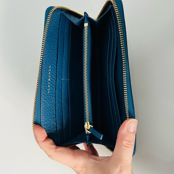 Tory Burch Purse & Wallet - Picture 4 of 8